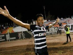 corinthians vence
